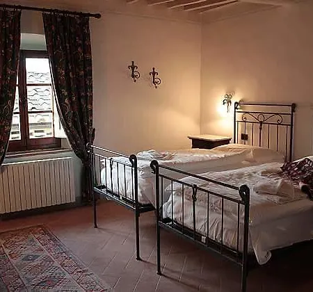 Castello Di Tavolese Alloggio per agriturismo *