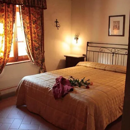 مزرعة للإقامة Castello Di Tavolese *